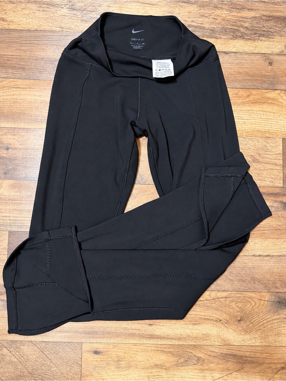 Nike Dri-FIT Black Flare Leggings Pants Women’s Size Small